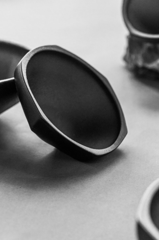 Decorative bowl KUNYU | black